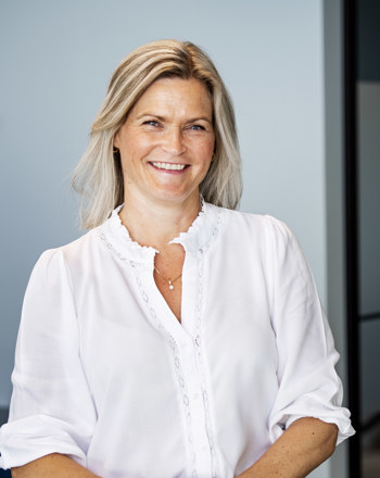 Bilde av Østmoe, June Teig